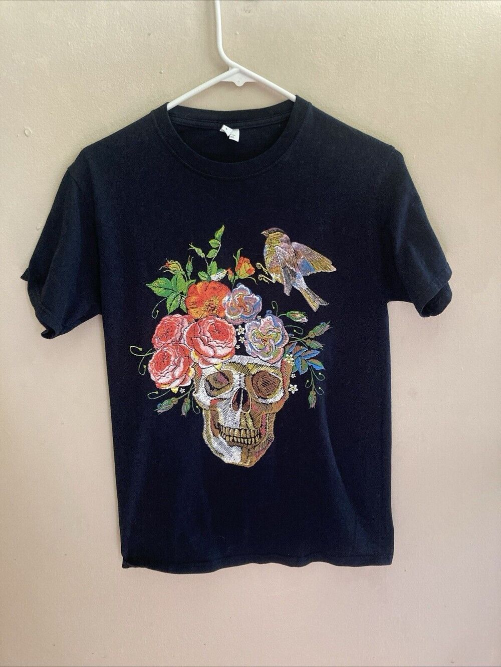 Skull Flower Bird Black Adult Small T-shirt Tee Short Sleeve Graphic